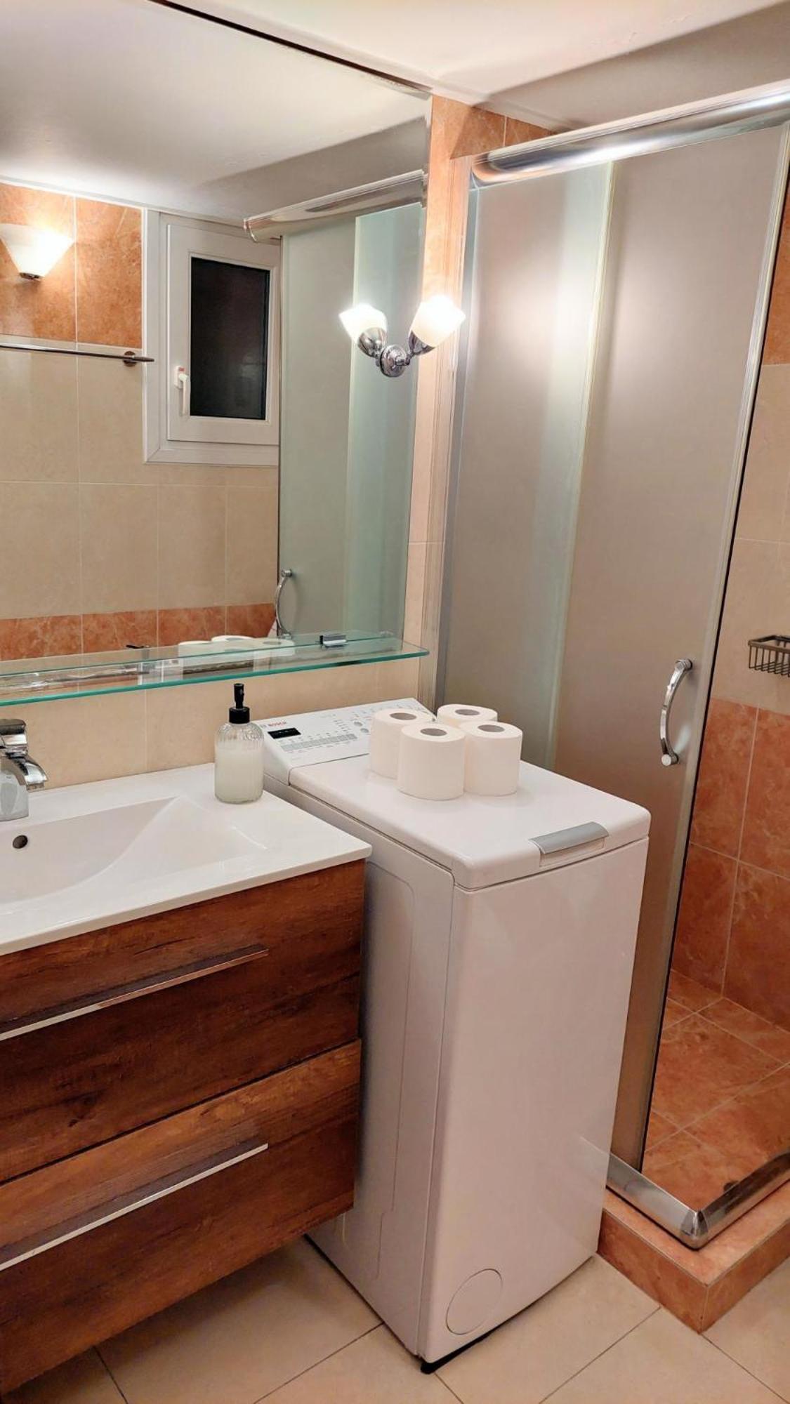 Lovely Apartment In Athens Center Kültér fotó